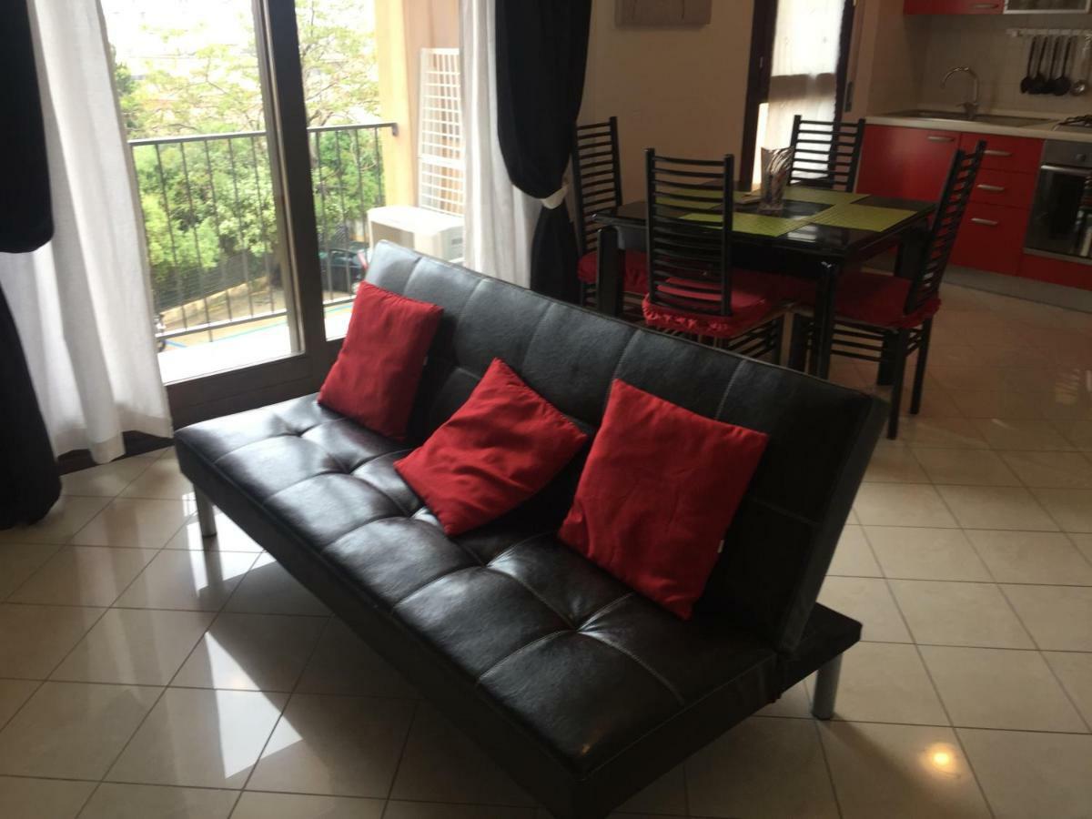 Via Acquedotto N. 66, Condominio "Le Piramidi" Олбия Екстериор снимка